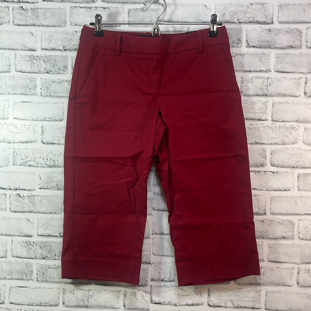 The Limited Cassidy Fit Red Capri NWT